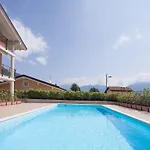 Daire Vecchia Luna With Pool By Italian Lenno