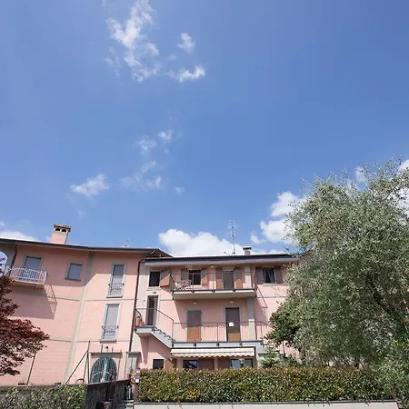 Vecchia Luna With Pool By Italian דירה