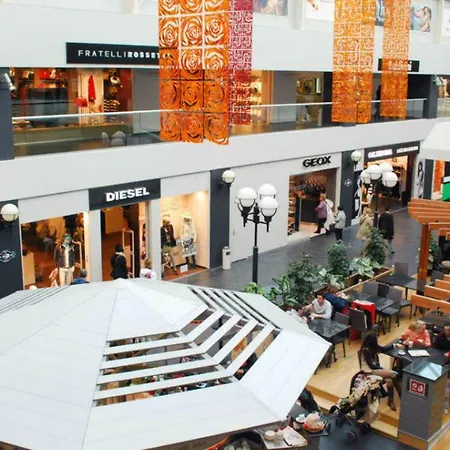 Vecchia Luna With Pool By Italian דירה לנו