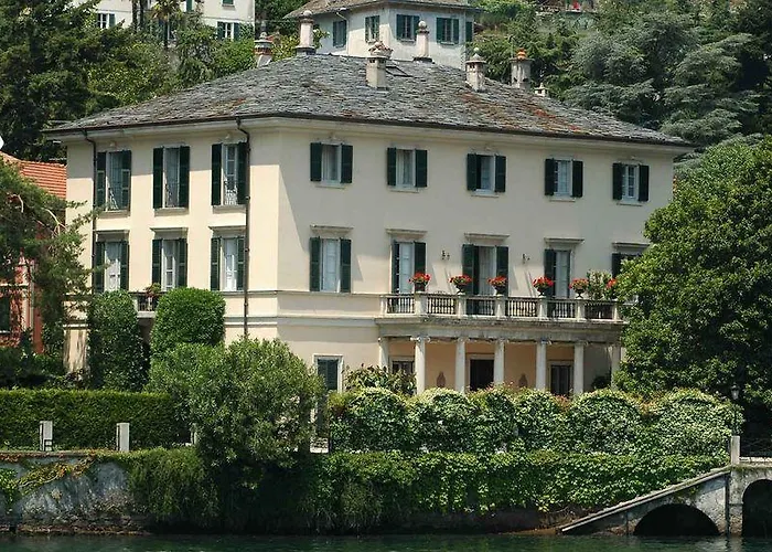 Vecchia Luna With Pool By Italian * Lenno