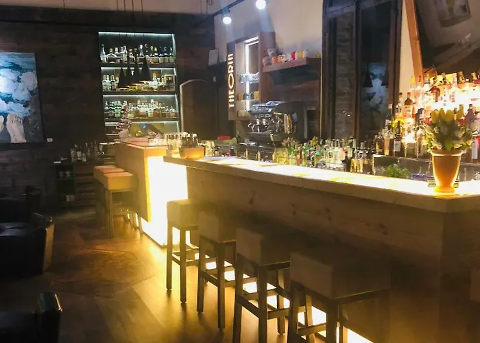 Vecchia Luna With Pool By Italian דירה לנו